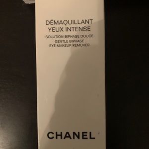 CHANEL eye makeup remover